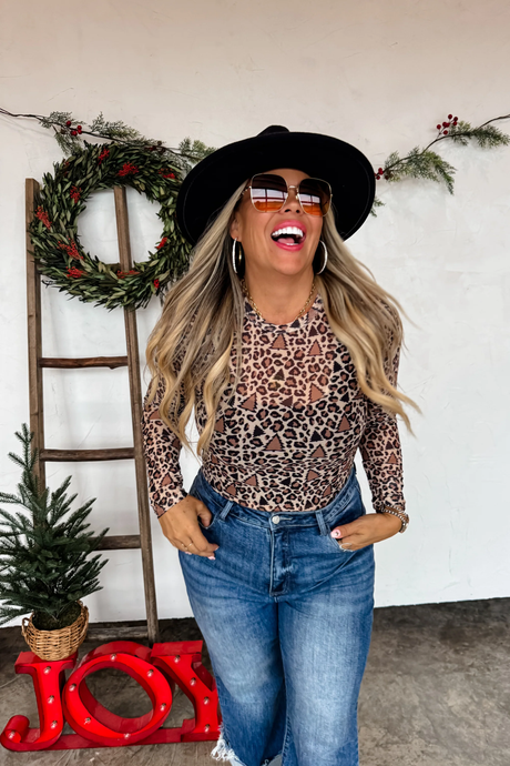 PREORDER- LEOPARD CHRISTMAS MESH TOP